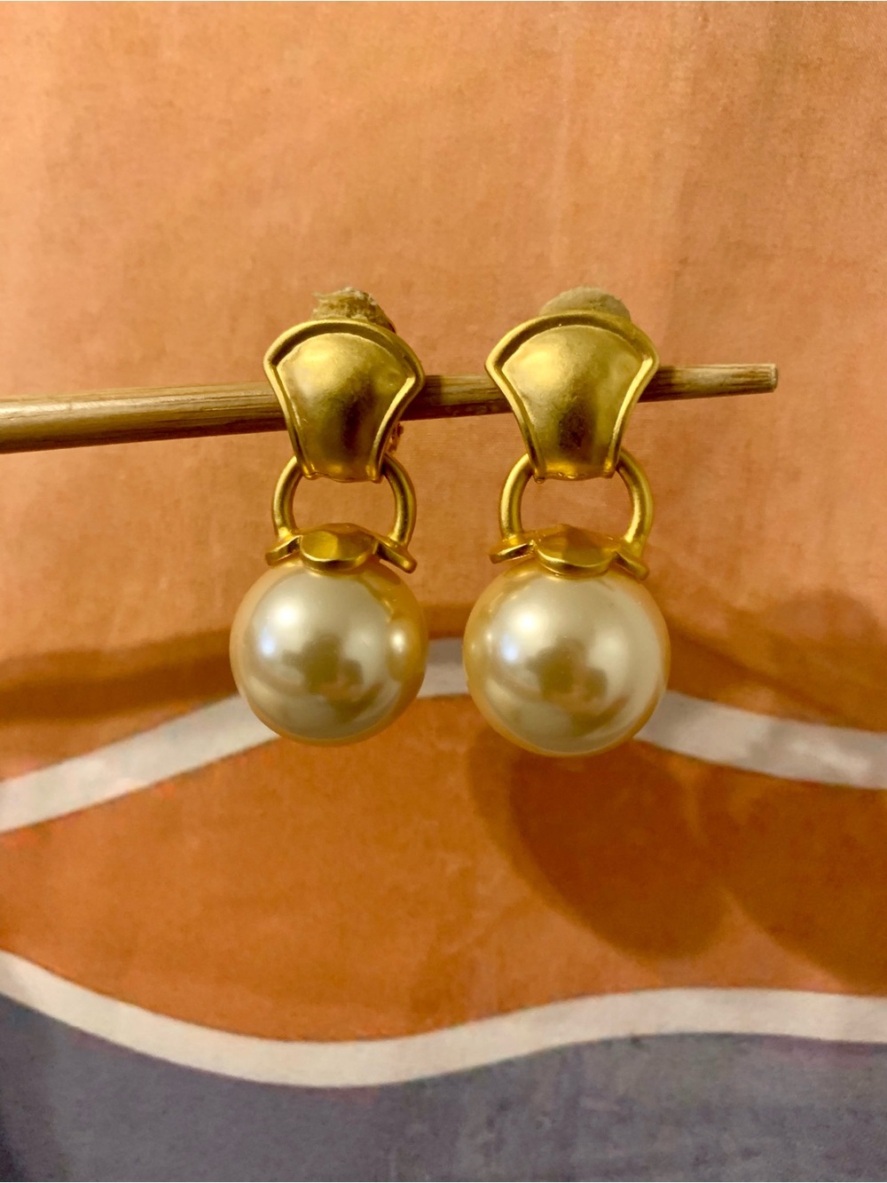 Vintage Faux Pearl dangle clip on earrings